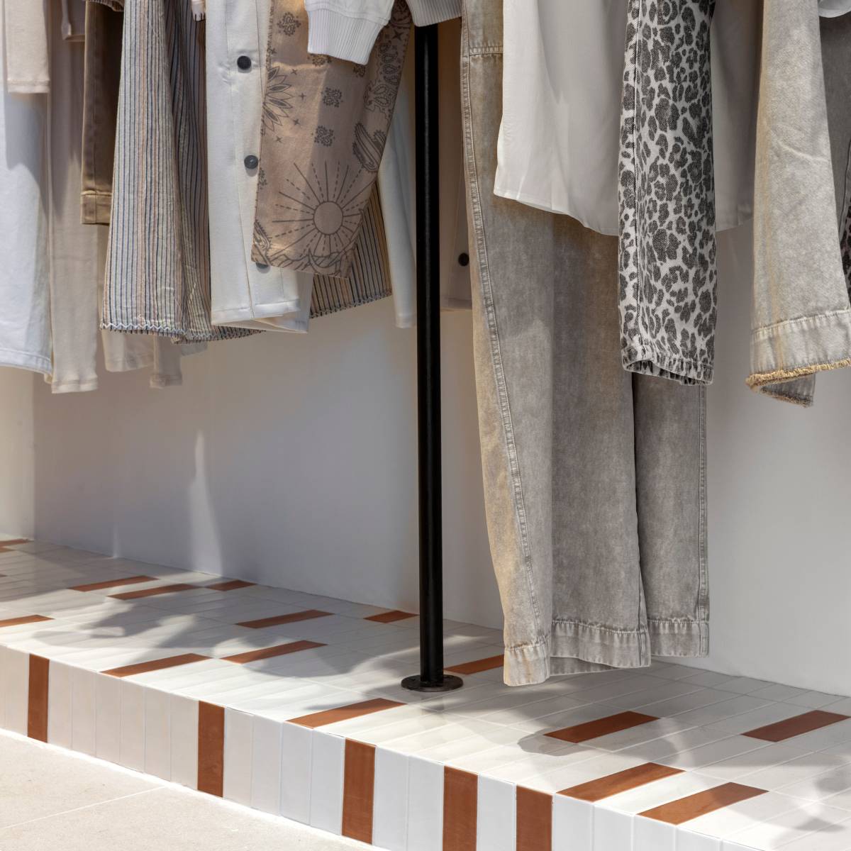 Aménagement d’une boutique de prêt à porter à Cassis