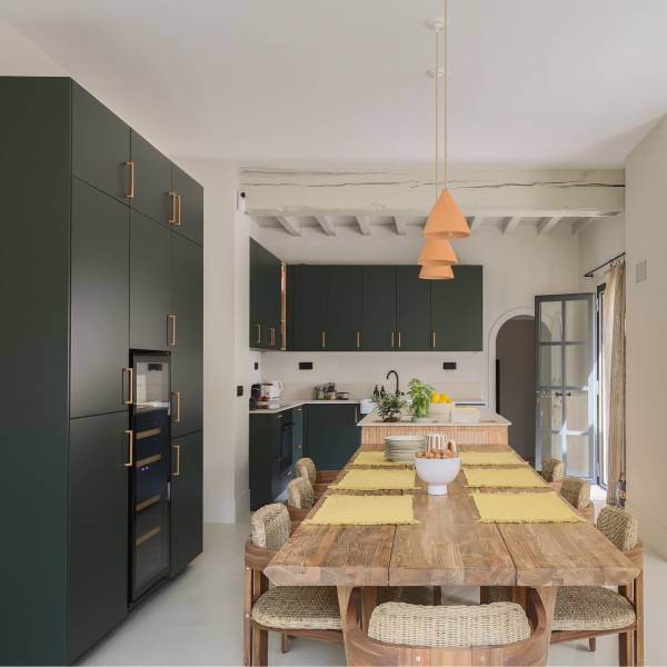 Votre agence d’architecture d’intérieur pour la rénovation haut de gamme de votre villa provençale dans les Alpilles.